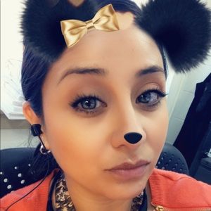 Meet your Posher, Cyndi